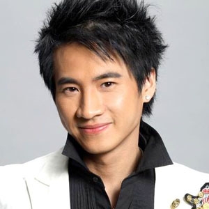 海鸣威的英文名