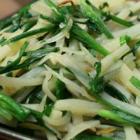 土豆丝炒韭菜